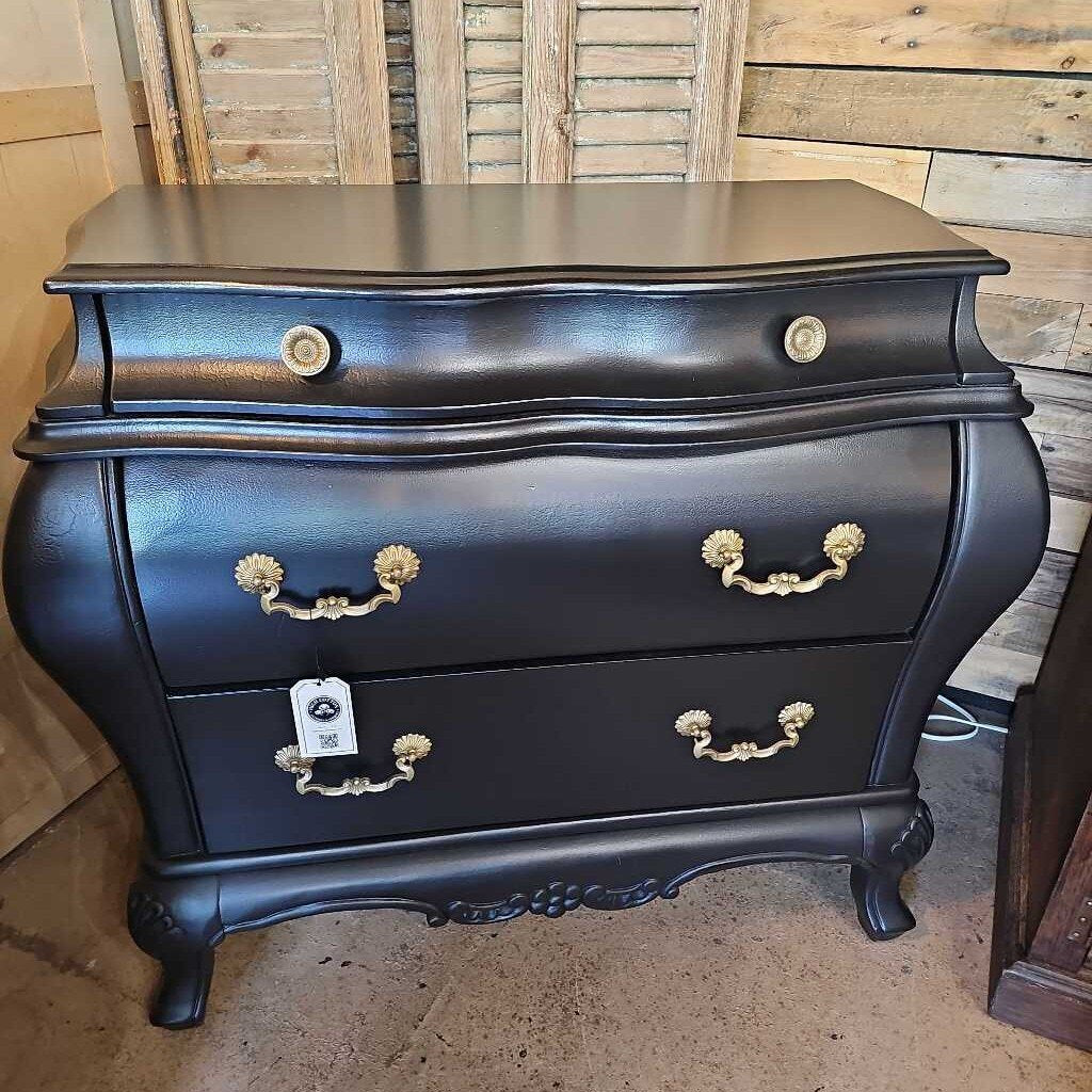 French Chest