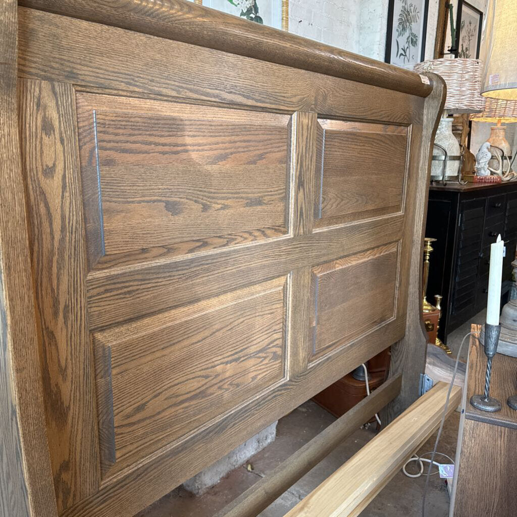 Amish Oak Queen Bed