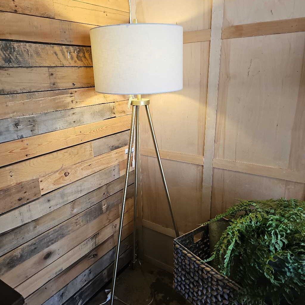 Tripod Floor Lamp
