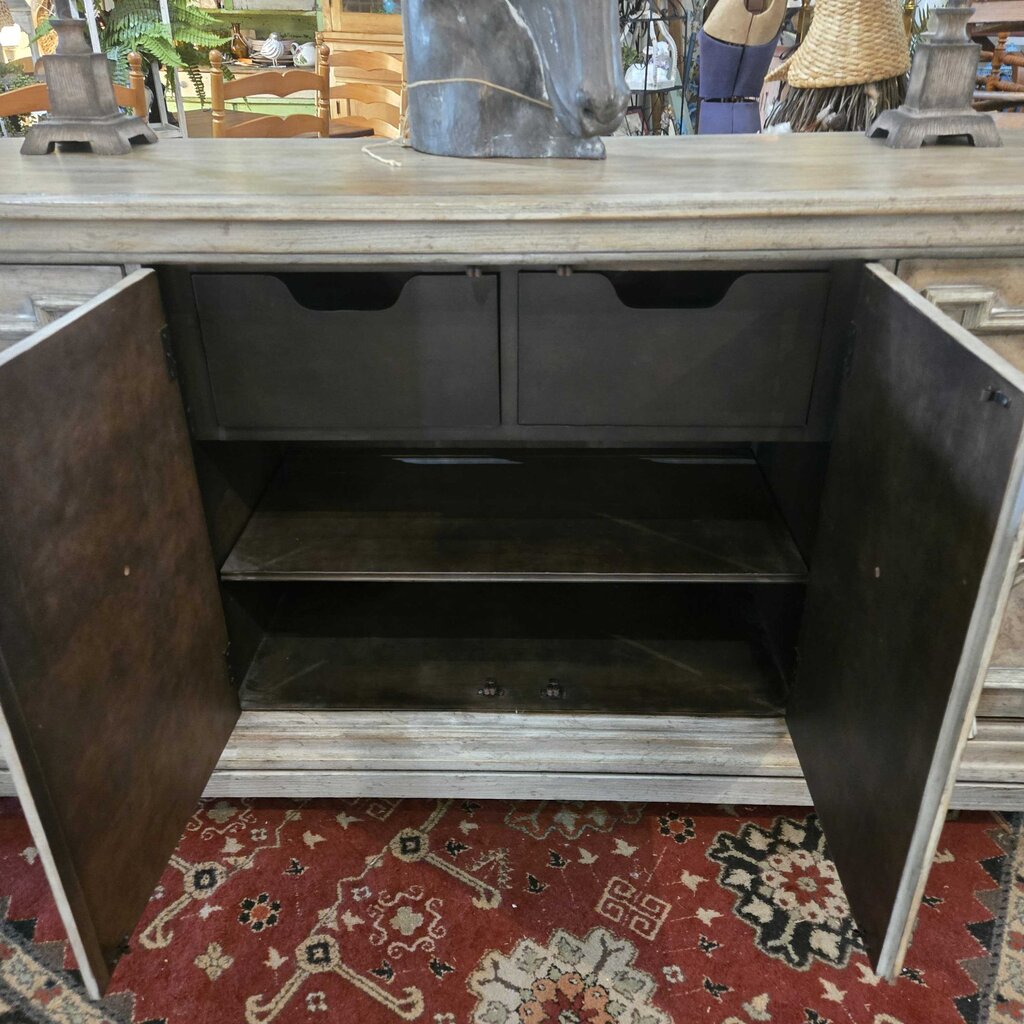 Gorgeous Hooker Furniture Console/Buffet/Sideboard
