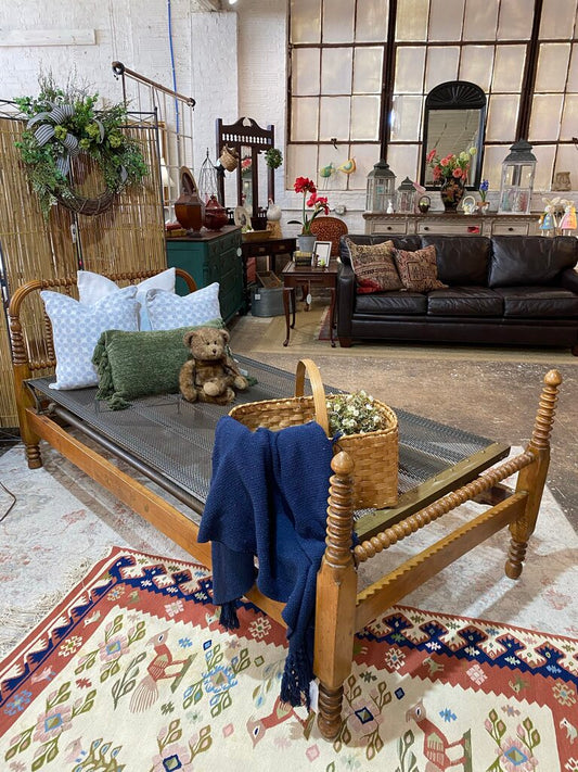 Antique Late 1800's Spool Twin Beds Pair