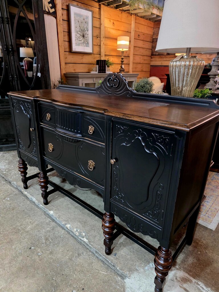 Jacobean Buffet