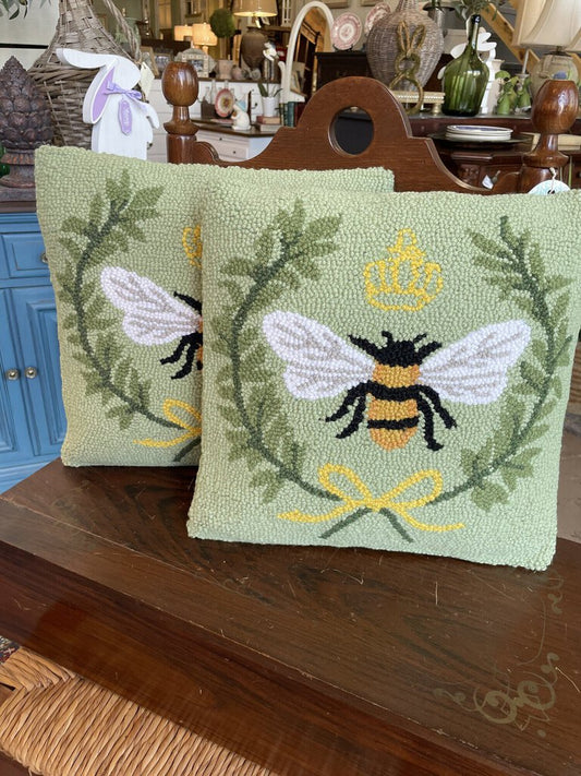 Queen bee pillow