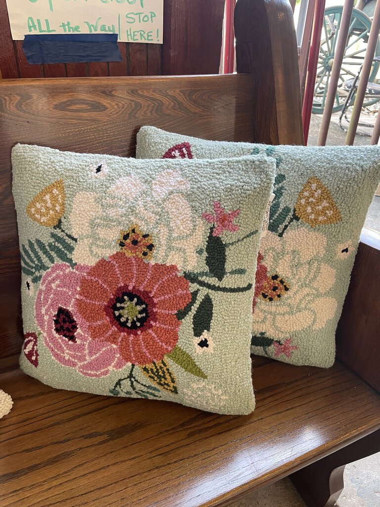 Chic blooms pillow