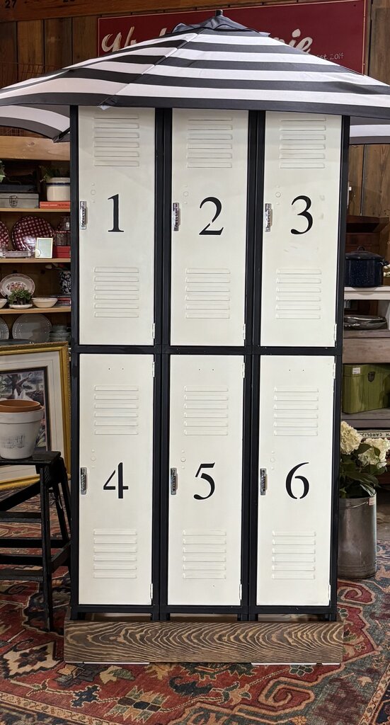 Incredible Lockers with Custom Base