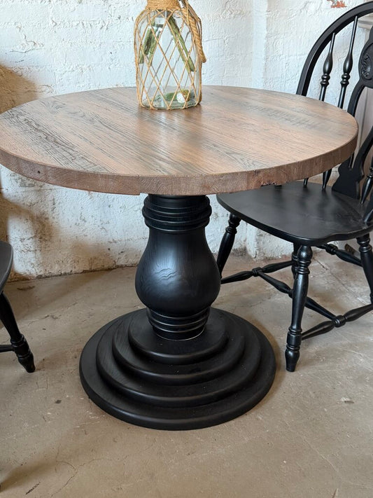 36" Round Pedestal Amish Table