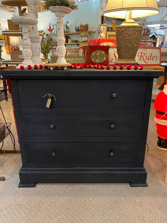 3-Drawer Chest