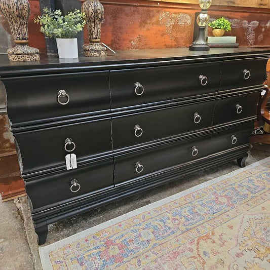 Cedar Drawer Dresser