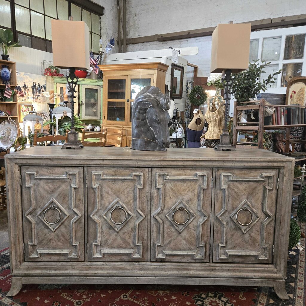 Gorgeous Hooker Furniture Console/Buffet/Sideboard