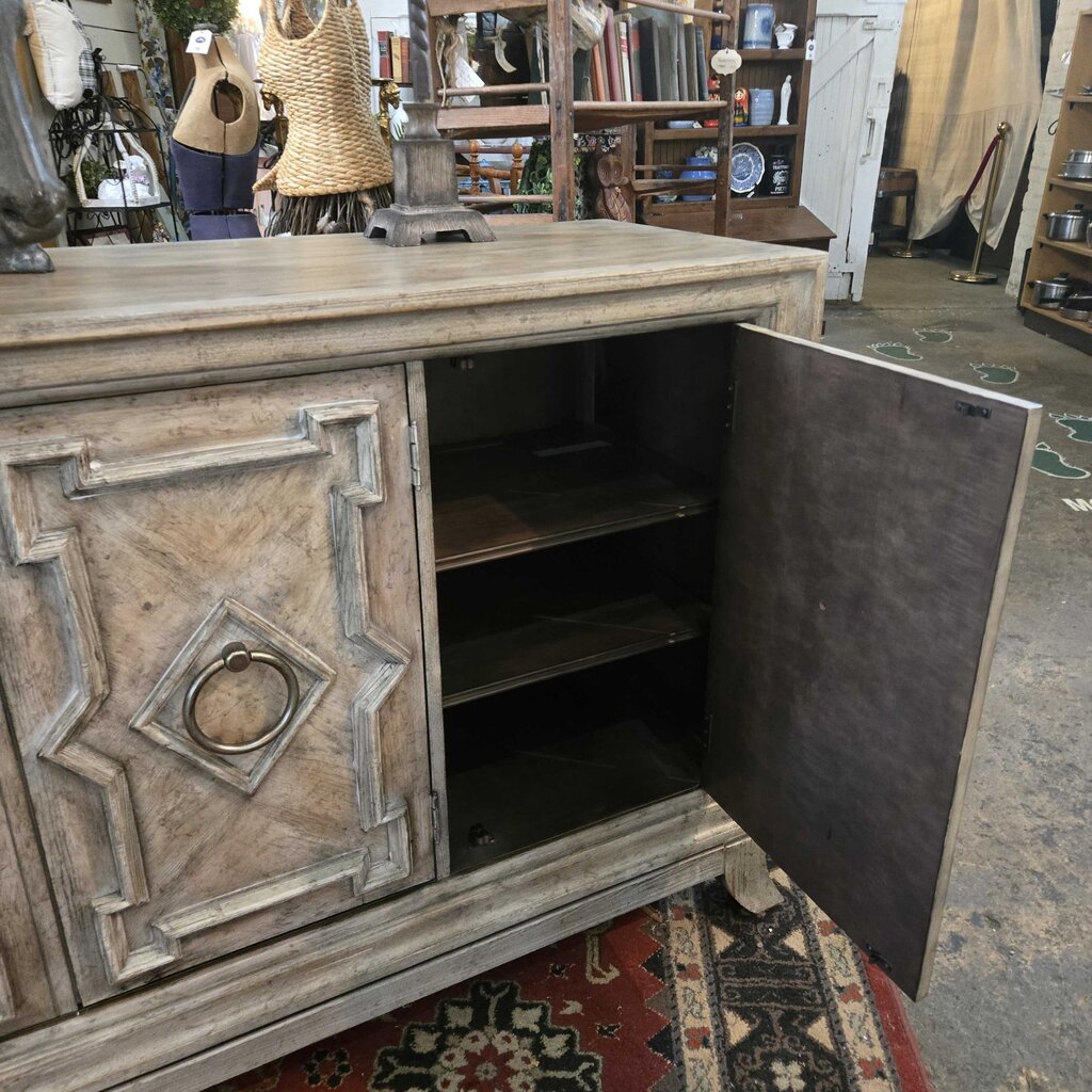 Gorgeous Hooker Furniture Console/Buffet/Sideboard
