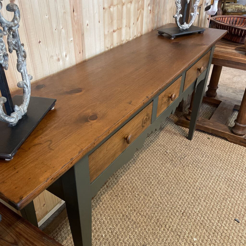Lane 3 Drawer Sofa Table/Console