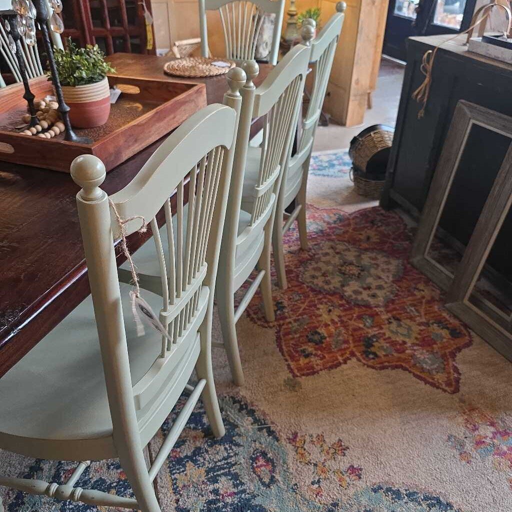 8 Wheatback Chairs