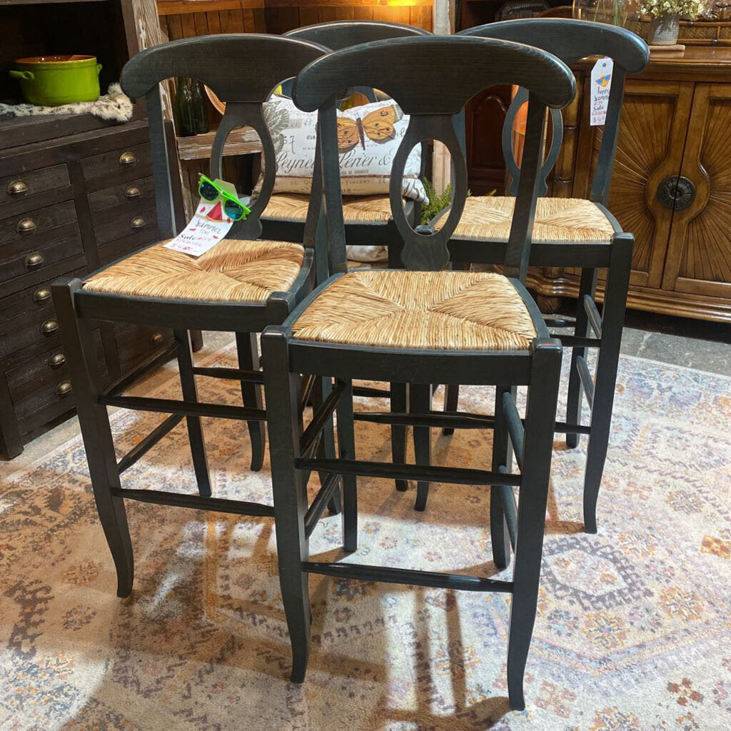 Set of 4 barstools / Pottery Barn (29" Floor to Seat)