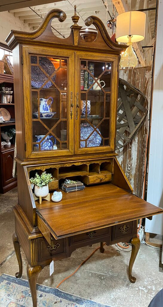 Lexington Secretary