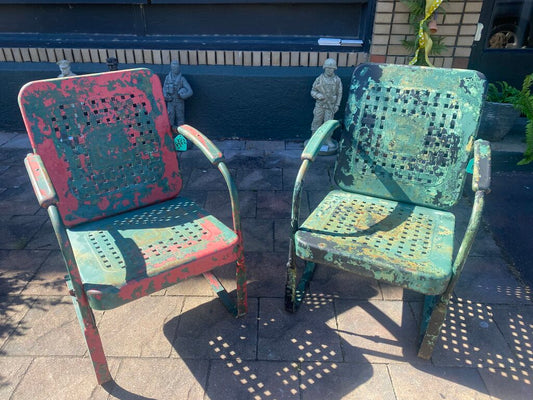 Vintage Crosley Chippy Outdoor Chair
