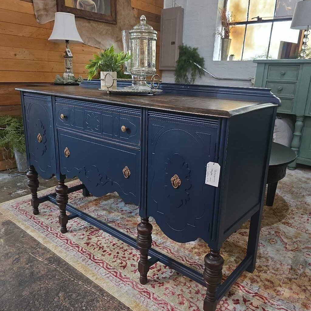 Jacobean Buffet