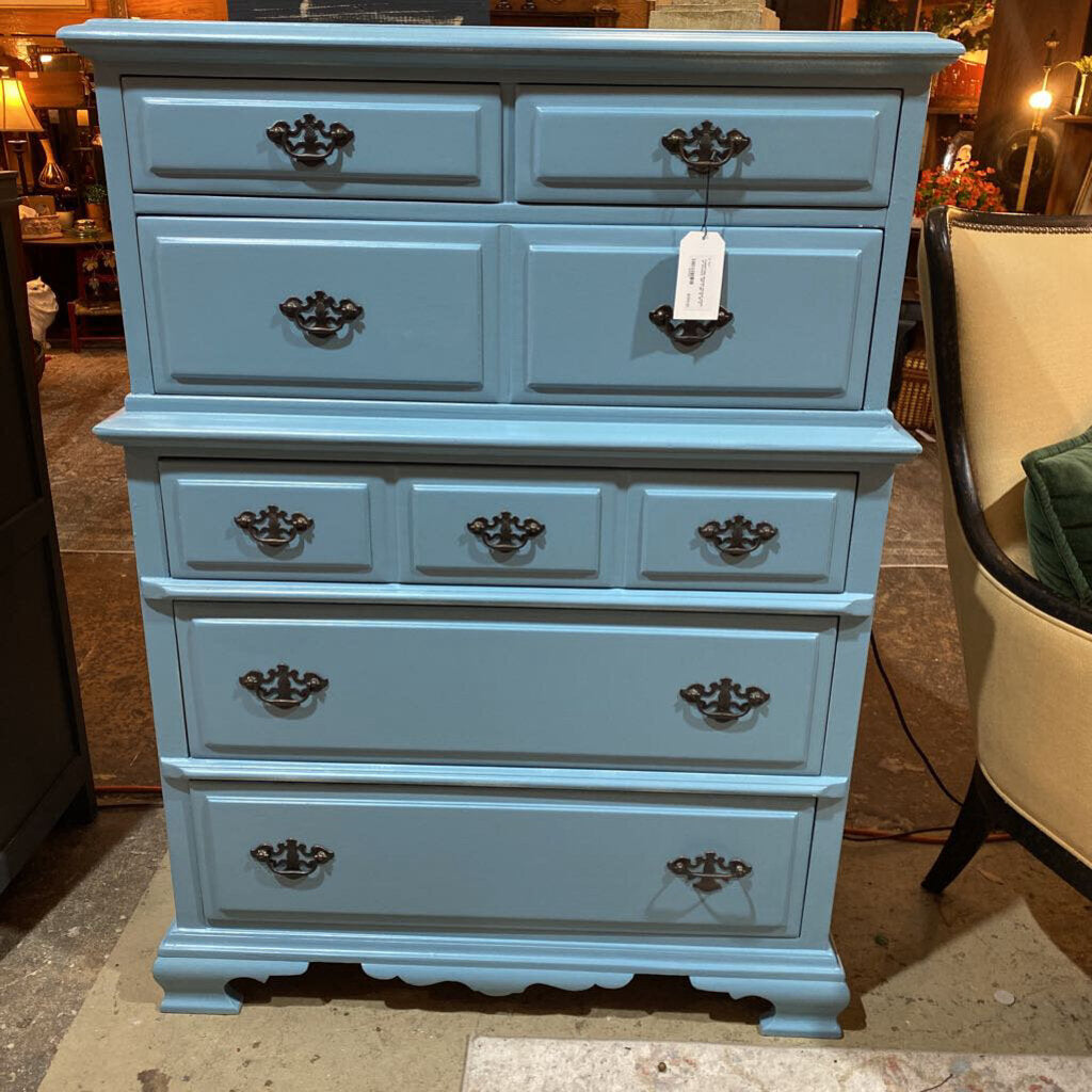 Basset chest of drawers